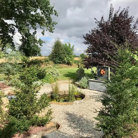 Cote Jardin Hébergement de vacances Vannecrocq